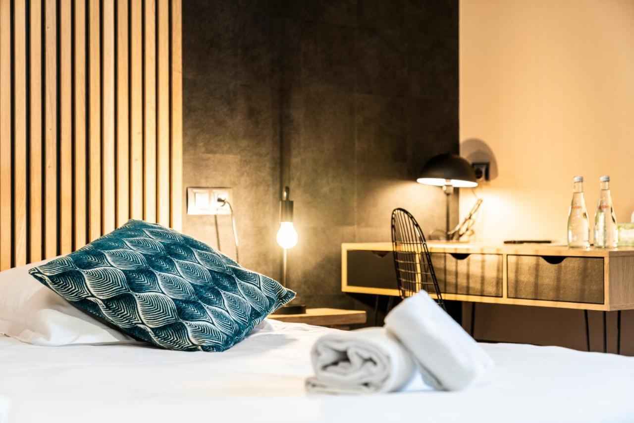 Domaine Du Mont-Saint-Jean Hotel Ле Рус Екстериор снимка